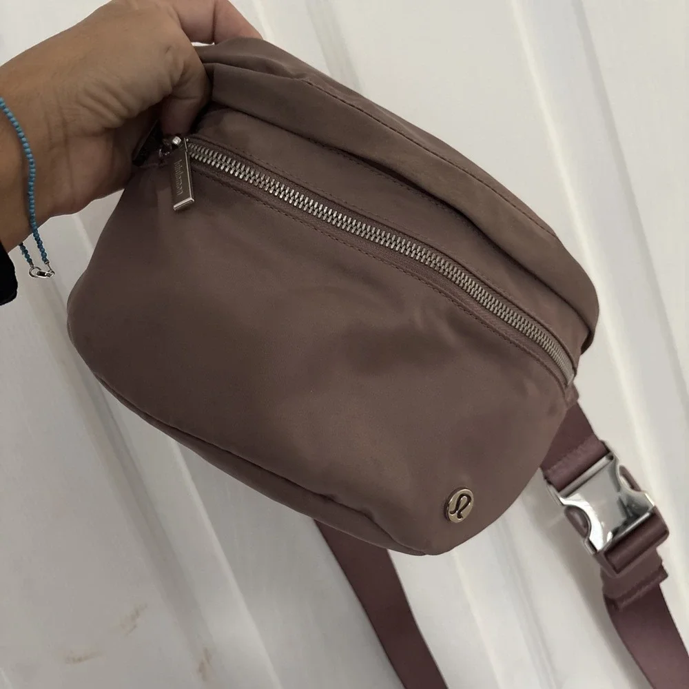Lululemon City Adventurer Belt Bag Fanny Pack Twilight Rose Mauve